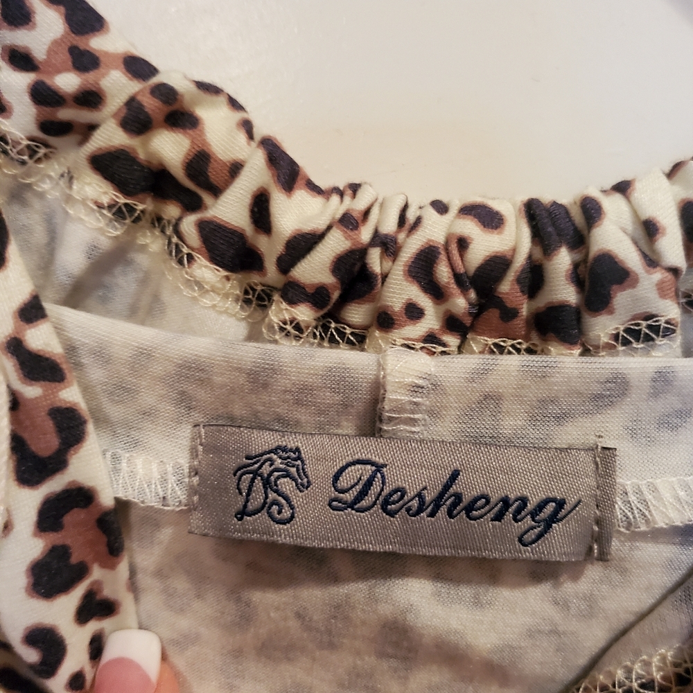 Leopard Print Top - Picture 3 of 3